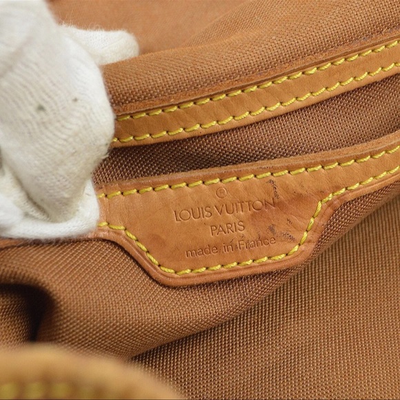 Louis Vuitton’ - Picture 6 of 10